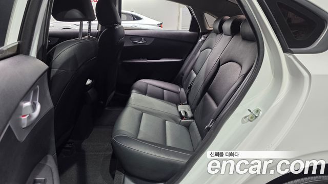 Kia K3 (II) 1.6 Trendy 2022 — фото 15