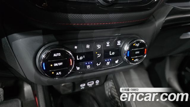 Chevrolet Trailblazer 1.3 Turbo 4WD RS 2022 — фото 31