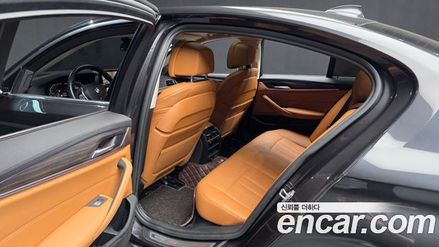 BMW 5 Series (G30) 530e Luxury 2020 — фото 26
