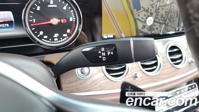 Mercedes-Benz E-Class (W213) E220d 4MATIC Exclusive 2019 — фото 9