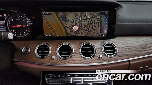 Mercedes-Benz E-Class (W213) E220d 4MATIC Exclusive 2019 — фото 13