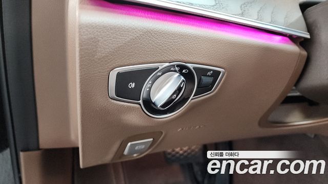 Mercedes-Benz E-Class (W213) E220d 4MATIC Exclusive 2019 — фото 28