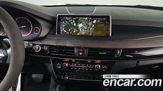 BMW X5 (F15) xDrive 40d 2017 — фото 12