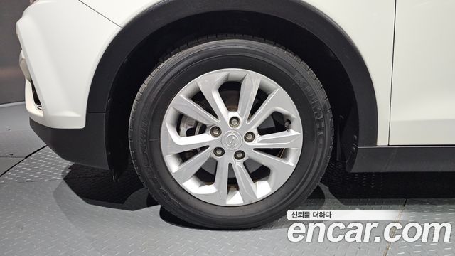 KG Mobility (SsangYong) Tivoli Armor TX 2WD 2019 — фото 5