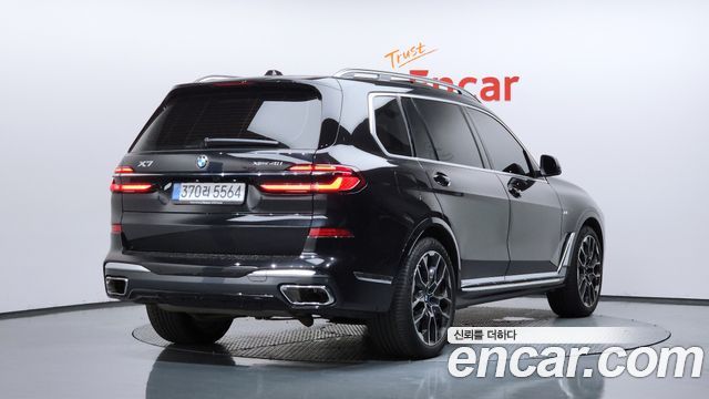 BMW X7 (G07) xDrive 40i M Sport 7STR 2025 — фото 2