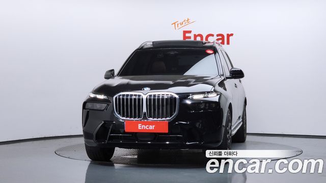 BMW X7 (G07) xDrive 40i M Sport 7STR 2025 — фото 3