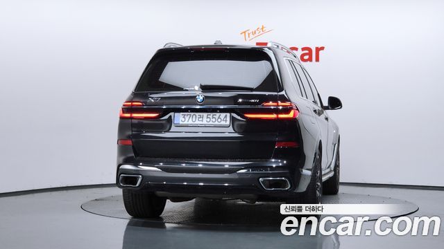 BMW X7 (G07) xDrive 40i M Sport 7STR 2025 — фото 4