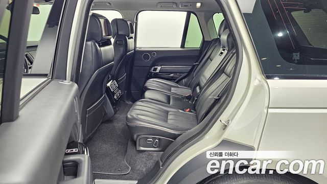 Land Rover Range Rover (IV) 4.4 SDV8 Vogue SE DIESEL 2014 — фото 15
