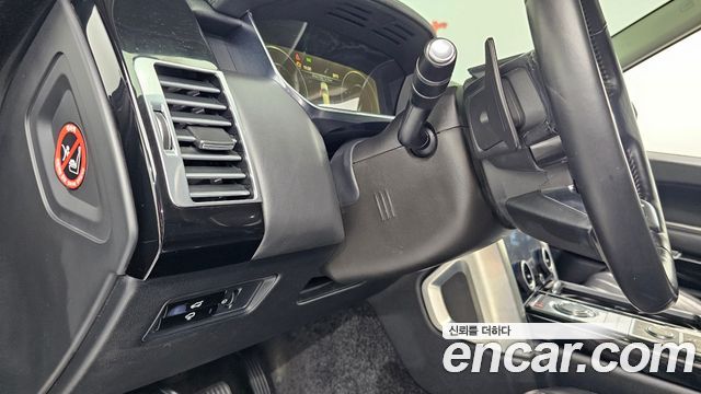 Land Rover Range Rover (IV) 4.4 SDV8 Vogue SE DIESEL 2014 — фото 23
