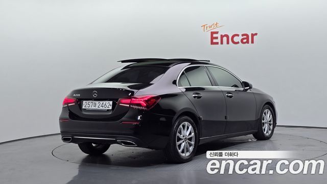 Mercedes-Benz A-Class (W177) A220 Sedan 2020 — фото 2