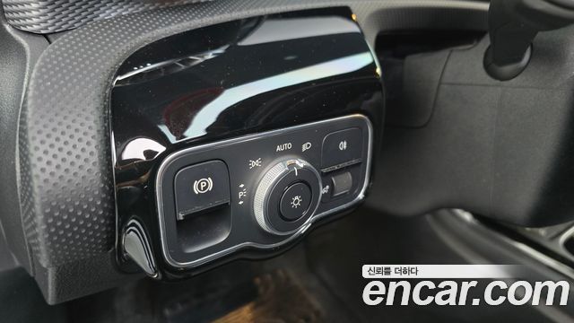 Mercedes-Benz A-Class (W177) A220 Sedan 2020 — фото 12