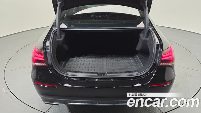 Mercedes-Benz A-Class (W177) A220 Sedan 2020 — фото 18