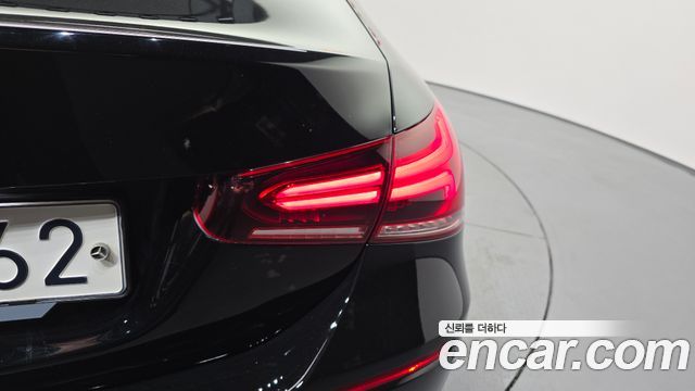 Mercedes-Benz A-Class (W177) A220 Sedan 2020 — фото 23