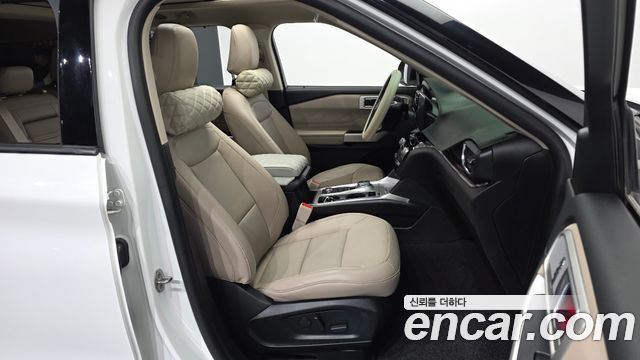 Ford Explorer (VI) 2.3 LimIted 4WD 2021 — фото 11