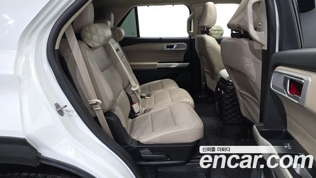 Ford Explorer (VI) 2.3 LimIted 4WD 2021 — фото 12