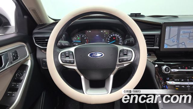 Ford Explorer (VI) 2.3 LimIted 4WD 2021 — фото 13