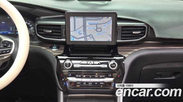 Ford Explorer (VI) 2.3 LimIted 4WD 2021 — фото 14
