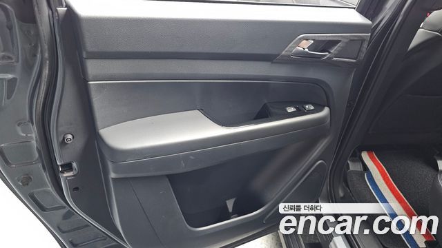KG Mobility (SsangYong) Rexton Sports Khan Diesel 2.2 4WD Culman Noblesse 2024 — фото 25