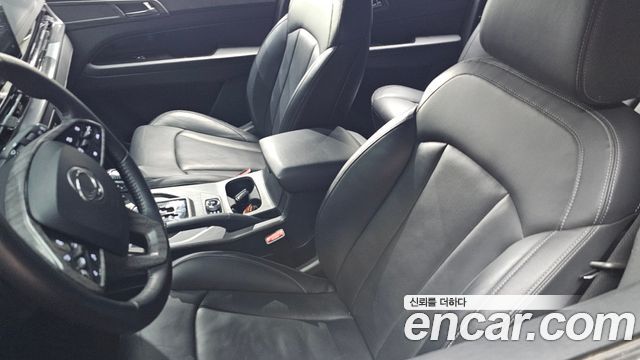KG Mobility (SsangYong) Rexton Sports Khan Diesel 2.2 4WD Culman Noblesse 2024 — фото 27
