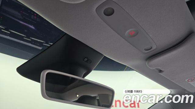 Tesla Model Y RWD 2025 — фото 19