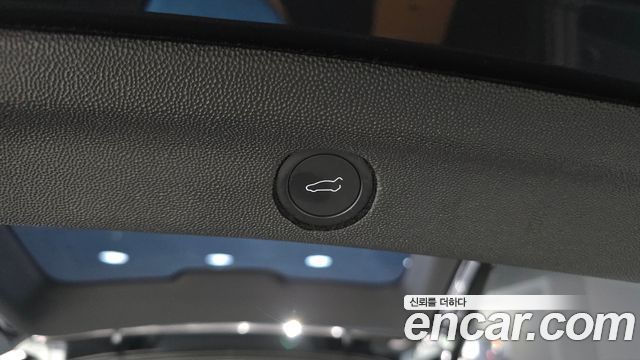 Tesla Model Y RWD 2025 — фото 20