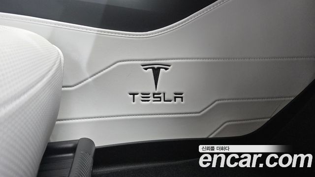 Tesla Model Y RWD 2025 — фото 30