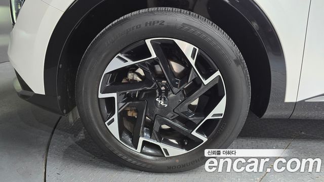 Kia Sportage (V) LPG 2.0 2WD Prestige 2023 — фото 5