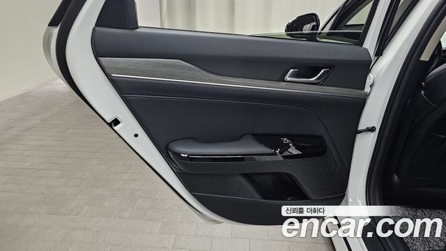 Kia K5 (III) 2.0 Noblesse 2025 — фото 25