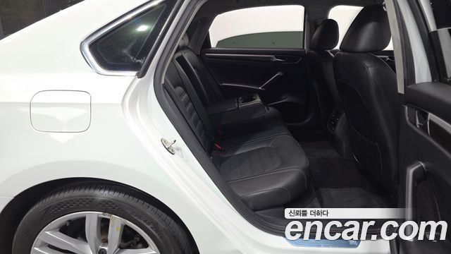 Volkswagen Passat 2.0 TSI B7 2018 — фото 11