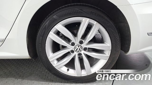 Volkswagen Passat 2.0 TSI B7 2018 — фото 21