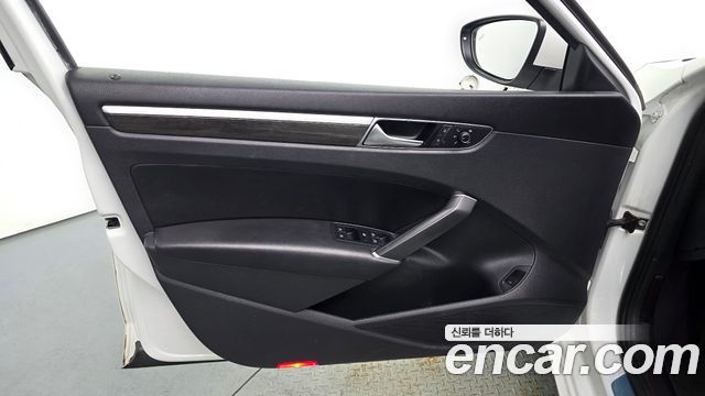 Volkswagen Passat 2.0 TSI B7 2018 — фото 24