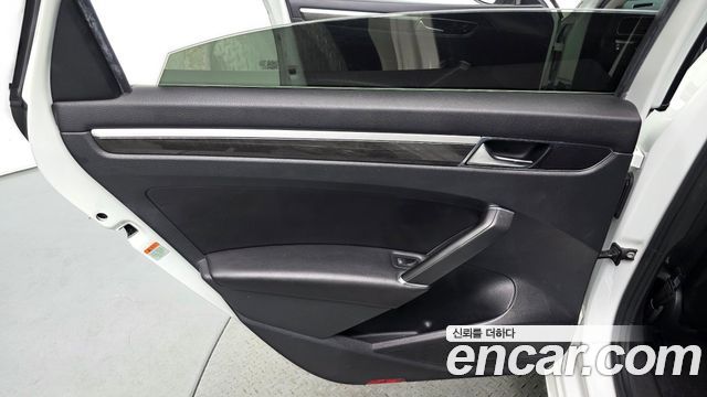 Volkswagen Passat 2.0 TSI B7 2018 — фото 25