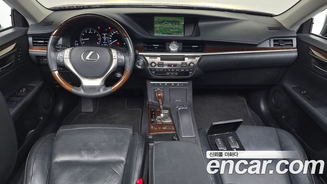 Lexus ES350 Supreme XV60 2014 — фото 7