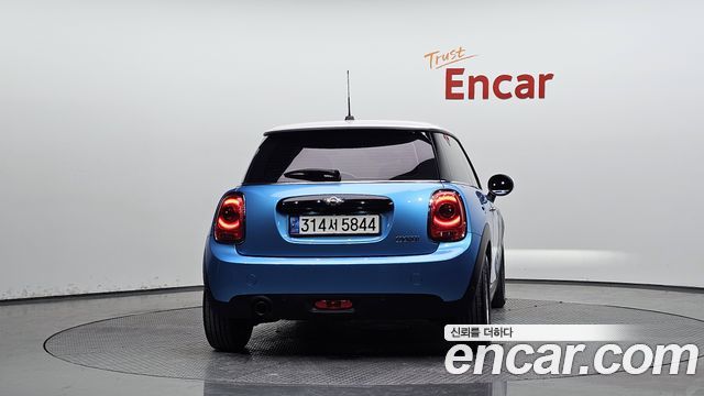 MINI Cooper Standard Third Generation 2018 — фото 4