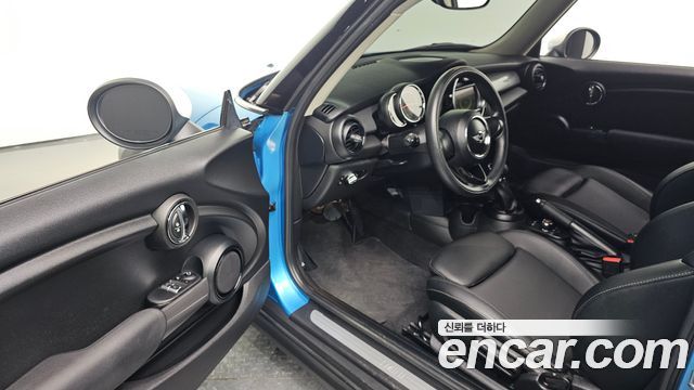MINI Cooper Standard Third Generation 2018 — фото 10