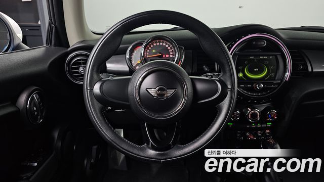 MINI Cooper Standard Third Generation 2018 — фото 13