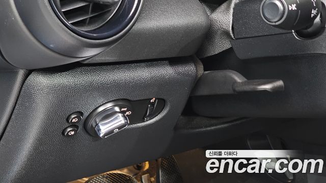 MINI Cooper Standard Third Generation 2018 — фото 17