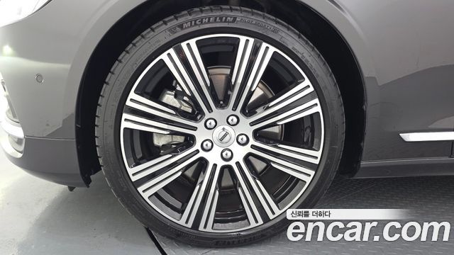 Volvo S90 B6 AWD Ultimate Bright 2023 — фото 5