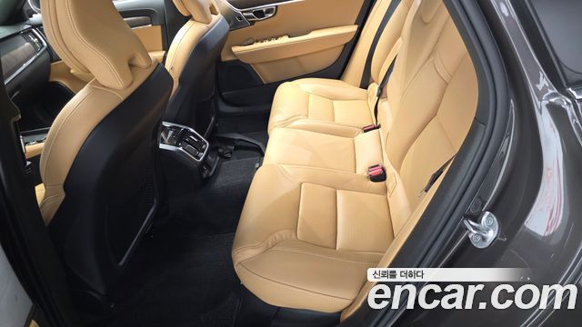 Volvo S90 B6 AWD Ultimate Bright 2023 — фото 12