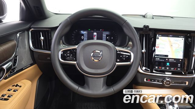 Volvo S90 B6 AWD Ultimate Bright 2023 — фото 13