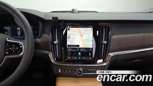 Volvo S90 B6 AWD Ultimate Bright 2023 — фото 14