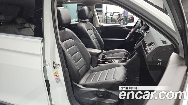 Volkswagen Tiguan (II) 2.0 TDI Prestige 2022 — фото 16