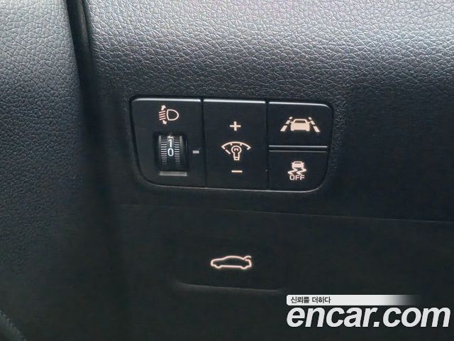 Kia K5 (III) 2.0 Noblesse 2023 — фото 20