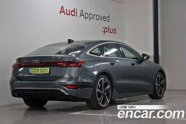Audi A6 e-tron Performance S line 2025 — фото 2