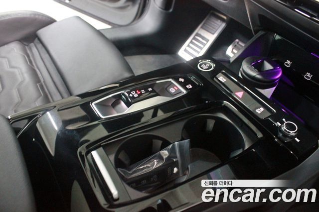 Audi A6 e-tron Performance S line 2025 — фото 9