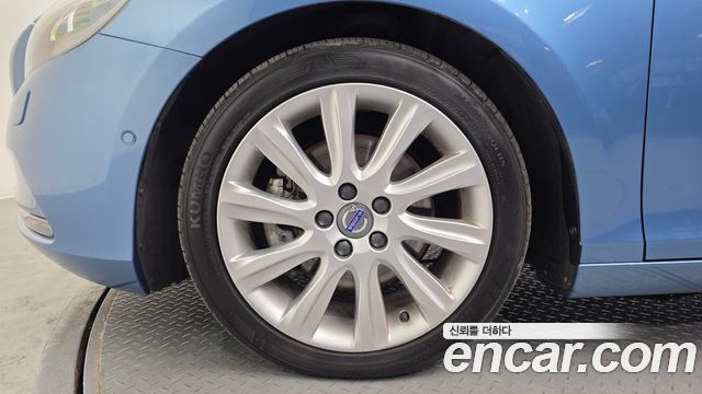 Volvo V40 D2 2nd 2015 — фото 5
