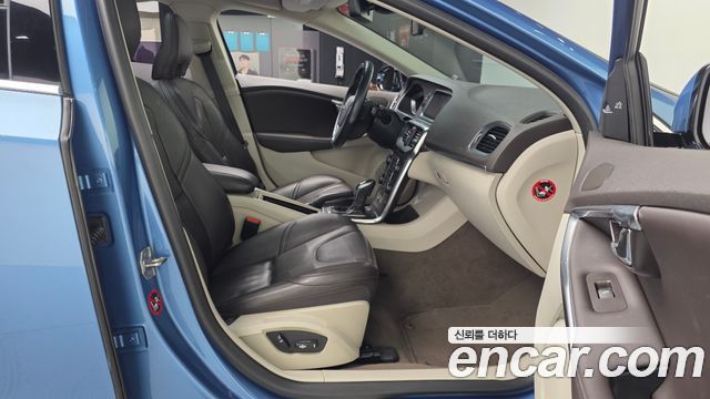 Volvo V40 D2 2nd 2015 — фото 11