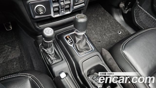 Jeep Wrangler (JL) 2.0 Overland Power Top 4Door 2021 — фото 9