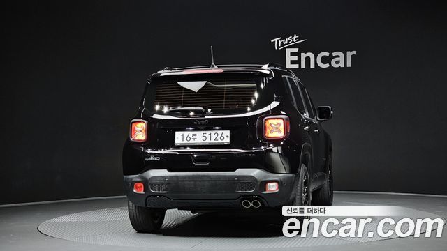 Jeep Renegade 2.0 Diesel Limited AWD 2018 — фото 4