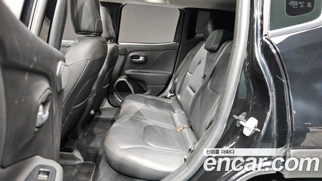 Jeep Renegade 2.0 Diesel Limited AWD 2018 — фото 26